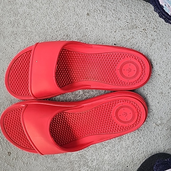 🍁Bundle of 2 for 15$🍁Totes Women's Sol Bounce Ara Sport Slide - Picture 4 of 4
